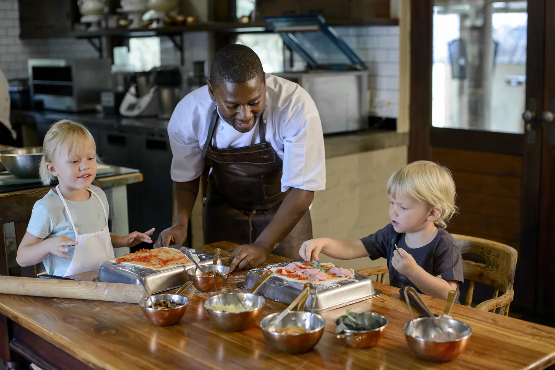Singita team running kids activities